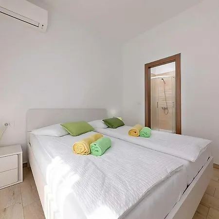 Milica Tatil Evi *